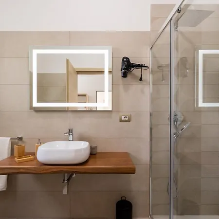 Le Scuderie 9 גלטונה